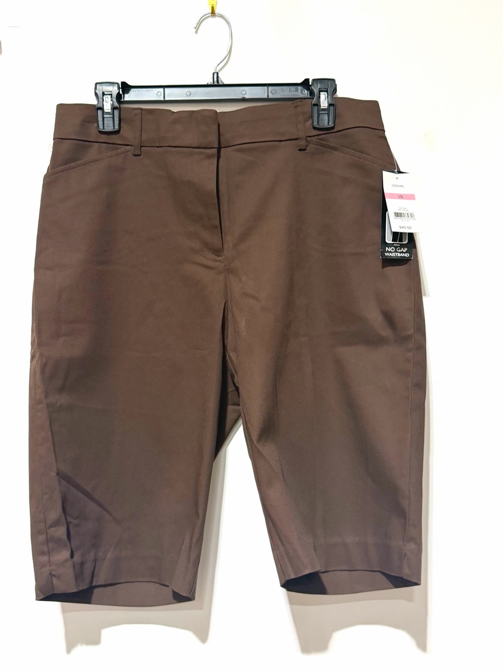 No Boundaries Women’s Brown Pull-On Bermuda Shorts